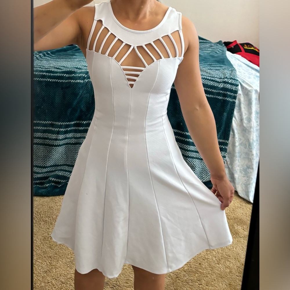 Charlotte Russ Caged Neck Line Skater White Dress Size XS